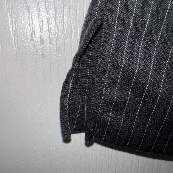 Izod Cool FX Striped Stretch Golf Skort - Picture 4 of 11